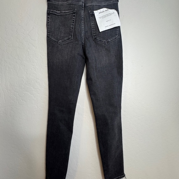Good American Women's Black Distressed Jeans NWT - Picture 8 of 10
